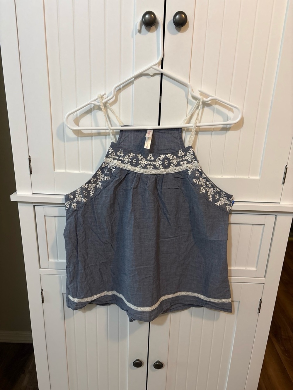 Xhilaration Embroidered Chambray Boho Tank Large Western Boho Cottagecore